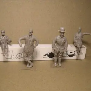 4 FIGURINES 1/43 SET 242 LES BUGATTI VROOM FOR CHROMES MCM MATRIX 1/43
