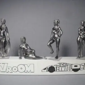 4 FIGURINES 1/43 SET 320 LE BAIN VROOM UNPAINTED NUDE GIRLS