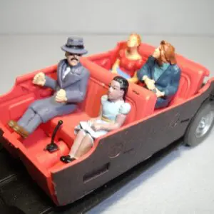 4 FIGURINES 1/43 SET 356 PROMENADE EN JAGUAR VROOM NON PEINT FOR NOREV