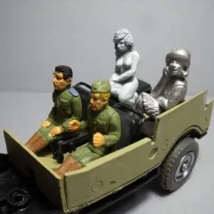 4 FIGURINES 1/43 SET 363 RETOUR A LA CASERNE VROOM UNPAINTED NO NOREV