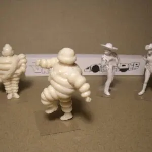 4 FIGURINES 1/43 SET 455 MICHELIN EN BALLADE VROOM FOR MINICHAMPS NOREV