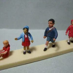 4 FIGURINES SET 59 ENFANTS CHILDRENS VROOM 1/43 A PEINDRE NO SPARK