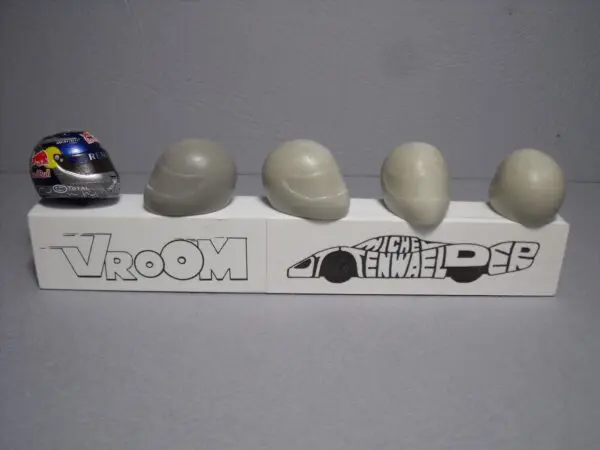 5 CASQUES W 1/18 FORMULE 1 DRIVERS PILOTES 2010 VROOM A PEINDRE
