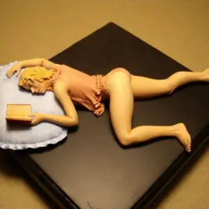 FIGURINE 1/18 GIRL MANON VROOM NOT PEINT FOR MINICHAMPS NOREV AUTOART