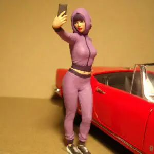 FIGURINE 1/18 GIRL SUZANNA VROOM NON PEINT POUR SOLIDO SPARK AUTOART