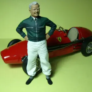 FIGURINE 1/18 MIKE HAWTHORN VROOM NOT PEINT FOR GP REPLICAS CMR CMC