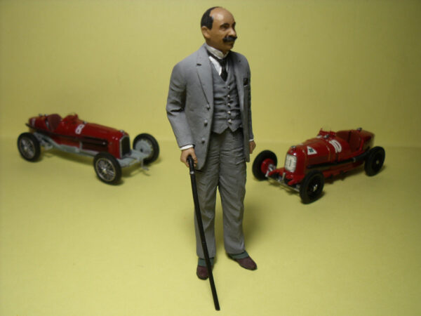 FIGURINE 1/18 NICOLA ROMEO VROOM PEINT FOR AUTOART CMC MINICHAMPS 1/18