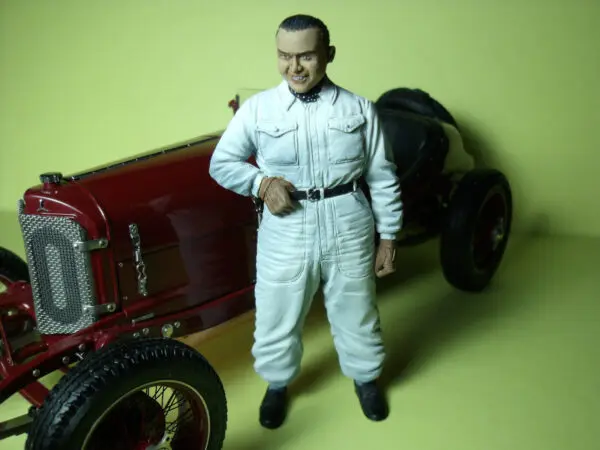 FIGURINE 1/18 RUDOLF CARACCIOLA VROOM NOT PEINT FOR CMC MINICHAMPS SCHUCO
