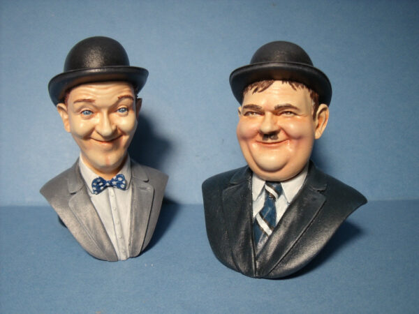 FIGURINES 1/8 LAUREL ET HARDY VROOM NOT PEINT AUTOART NOREV MINICHAMPS